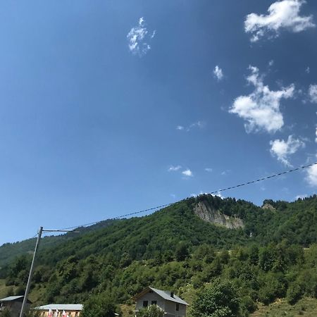 Hotel White Mountains • Თეთრი Მთები Mestia Kültér fotó