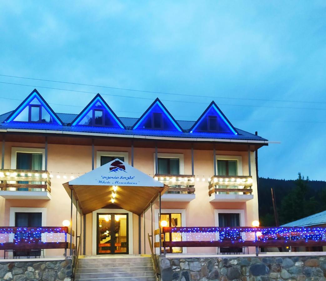 Hotel White Mountains • Თეთრი Მთები Mestia Kültér fotó