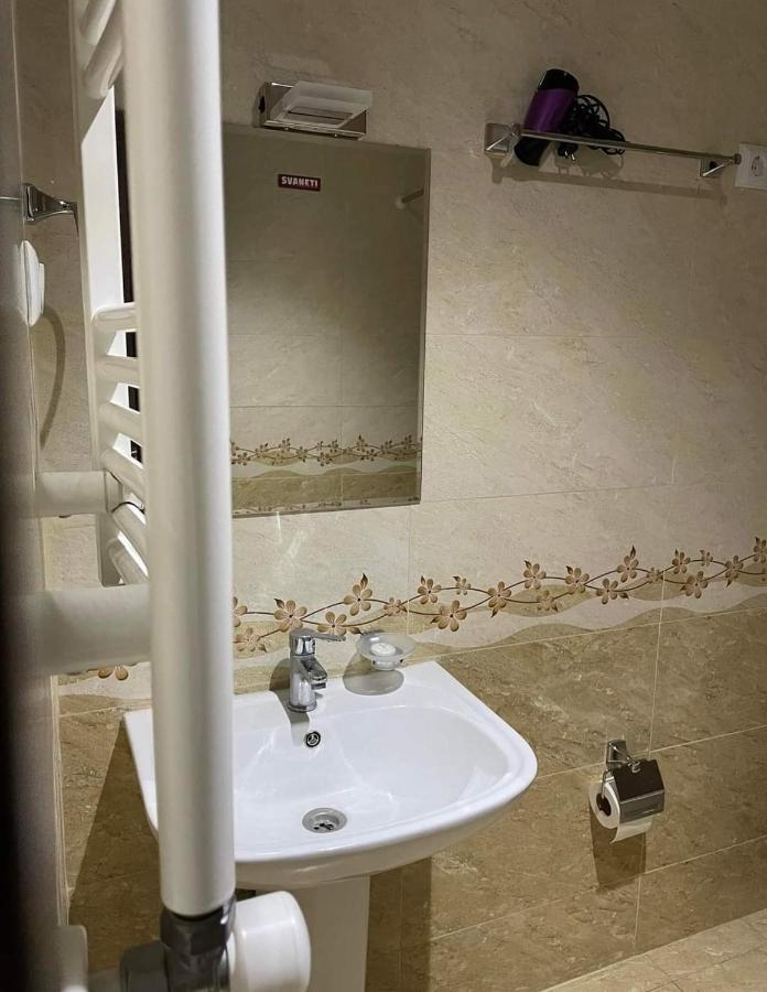 Hotel White Mountains • Თეთრი Მთები Mestia Kültér fotó
